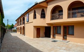 Scarlett Pension & Restaurant